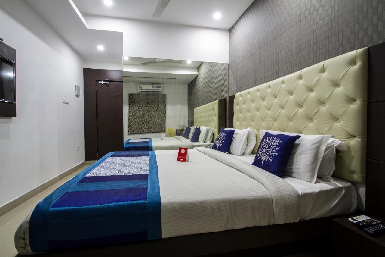 Oyo Hotel Stay Home Near Shilparamam Hyderabad Exterior photo