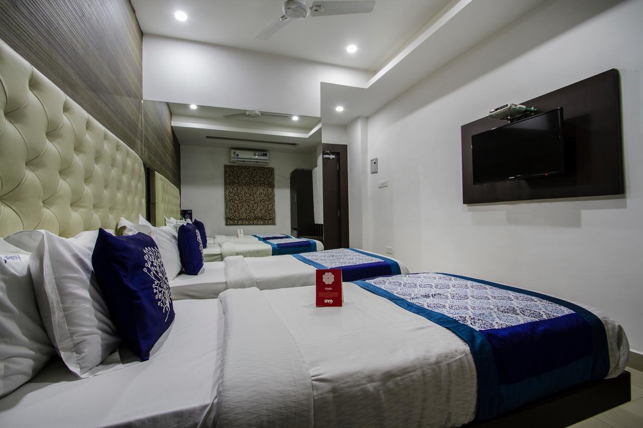 Oyo Hotel Stay Home Near Shilparamam Hyderabad Exterior photo